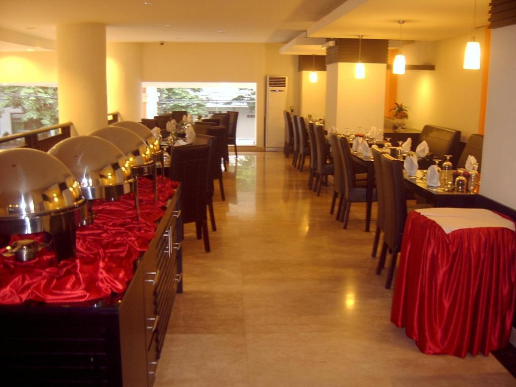 Hotel Gran Central Manado Eksteriør billede