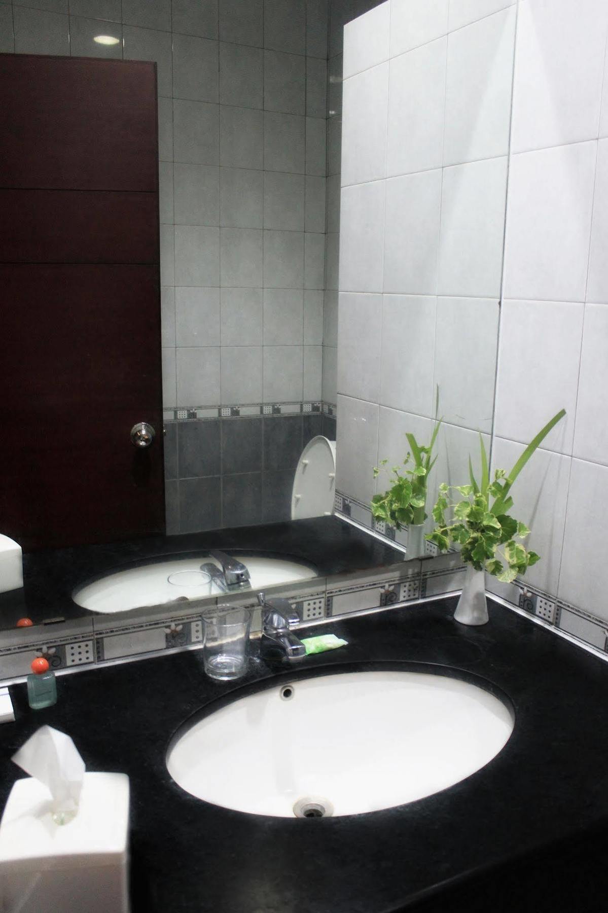 Hotel Gran Central Manado Eksteriør billede