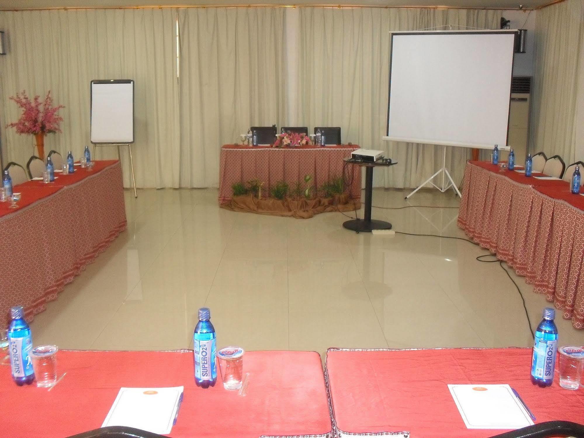Hotel Gran Central Manado Eksteriør billede